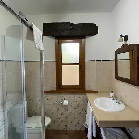 El Picoretu Apartment Mestas De Con