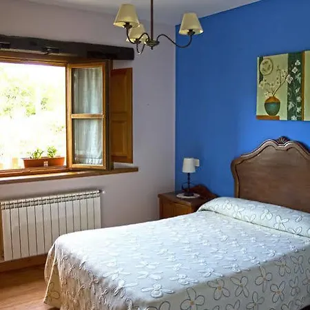 El Picoretu Apartment Mestas De Con
